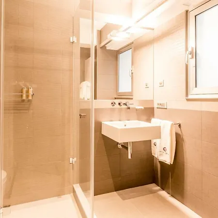 The Gare 4*